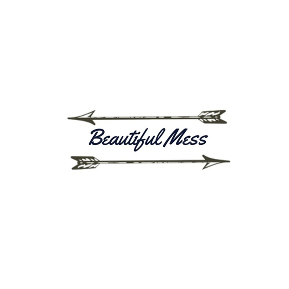 Meet your Posher, Mandi - Picture 2 of 2